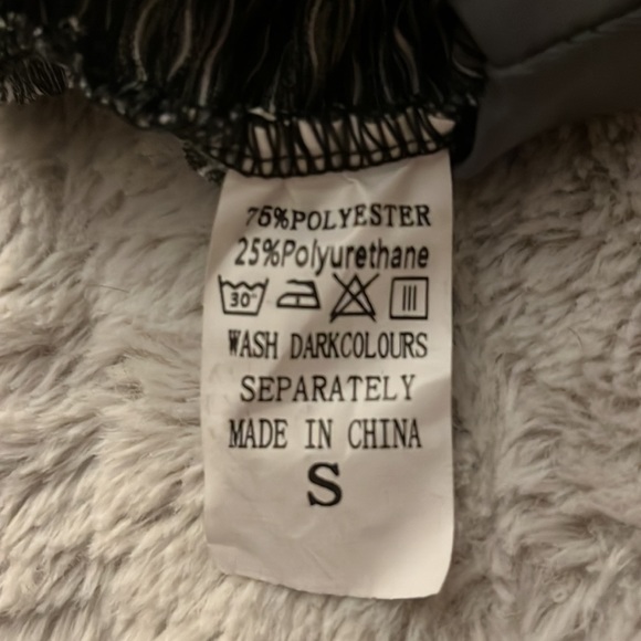 Booty lifting leggings - Picture 4 of 4